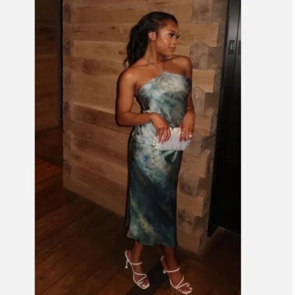 Zara halter satin effect dress - Picture 11 of 11